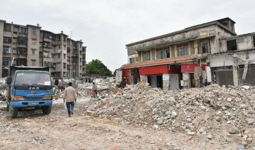 金平區(qū)啟動(dòng)金砂西路西延工程征拆新階段 汽車(chē)總站周邊部分建筑拆除有序推進(jìn)